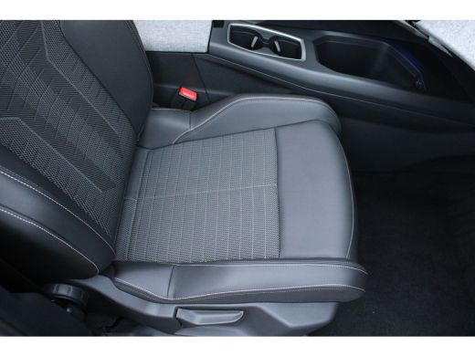 Peugeot 5008 1.2 Hybrid 136 Allure | Automaat | Navigatie | Camera | Panorama/schuifdak | Origineel NL gelever... ActivLease financial lease