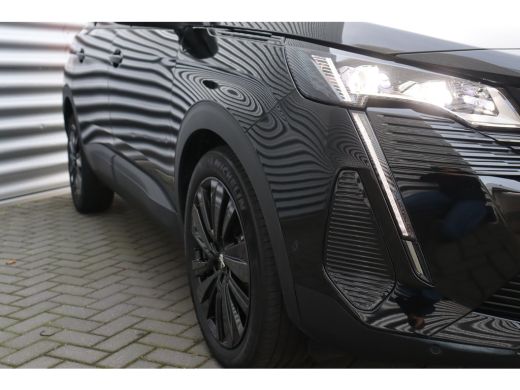 Peugeot 5008 1.2 HYBRID 136PK GT PACK AUTOMAAT / NAVI / CLIMA / PDC / 19" LMV / CAMERA / KEYLESS / PANO. DAK /... ActivLease financial lease