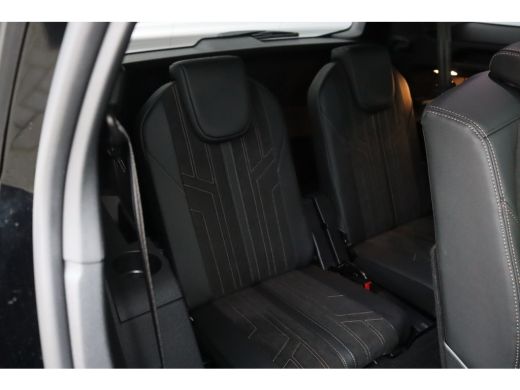 Peugeot 5008 1.2 HYBRID 136PK GT PACK AUTOMAAT / NAVI / CLIMA / PDC / 19" LMV / CAMERA / KEYLESS / PANO. DAK /... ActivLease financial lease