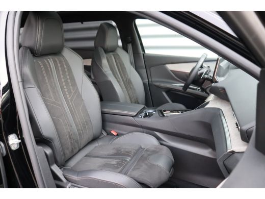 Peugeot 5008 1.2 HYBRID 136PK GT PACK AUTOMAAT / NAVI / CLIMA / PDC / 19" LMV / CAMERA / KEYLESS / PANO. DAK /... ActivLease financial lease