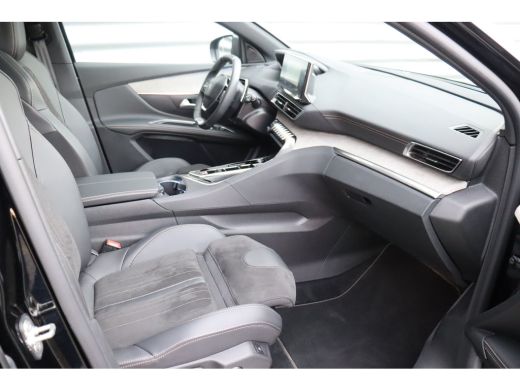 Peugeot 5008 1.2 HYBRID 136PK GT PACK AUTOMAAT / NAVI / CLIMA / PDC / 19" LMV / CAMERA / KEYLESS / PANO. DAK /... ActivLease financial lease