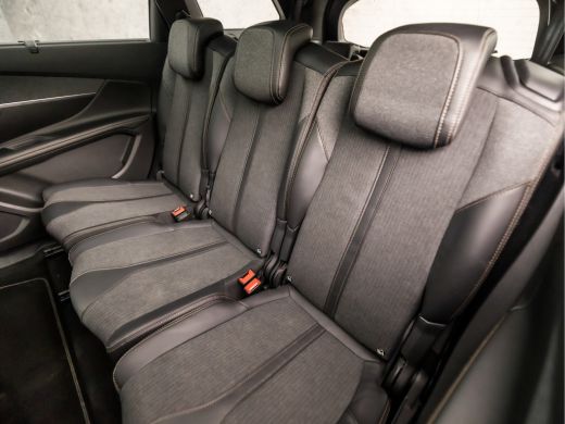 Peugeot 5008 1.2 PureTech GT-Line 7 Persoons (PANORAMADAK, APPLE CARPLAY, GROOT NAVI, LEDER, 360 CAMERA, KEYLE... ActivLease financial lease