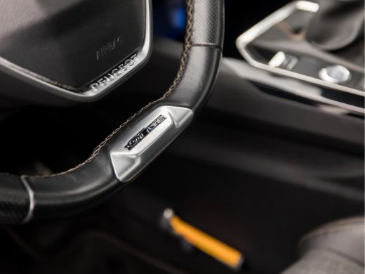 Peugeot 5008 1.2 PureTech GT-Line 7 Persoons (PANORAMADAK, APPLE CARPLAY, GROOT NAVI, LEDER, 360 CAMERA, KEYLE... ActivLease financial lease