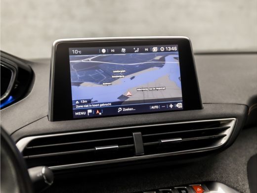 Peugeot 5008 1.2 PureTech GT-Line 7 Persoons (PANORAMADAK, APPLE CARPLAY, GROOT NAVI, LEDER, 360 CAMERA, KEYLE... ActivLease financial lease