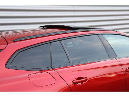 Peugeot 508 SW 1.6 HYBRID 225PK GT PACK AUTOMAAT / NAVI / LEDER / CLIMA / PDC / 19" LMV / CAMERA / KEYLESS / ... ActivLease financial lease