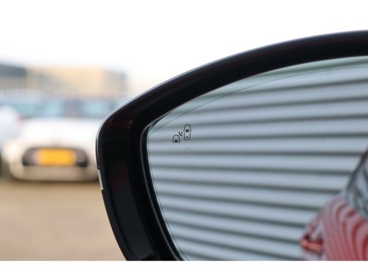 Peugeot 508 SW 1.6 HYBRID 225PK GT PACK AUTOMAAT / NAVI / LEDER / CLIMA / PDC / 19" LMV / CAMERA / KEYLESS / ... ActivLease financial lease