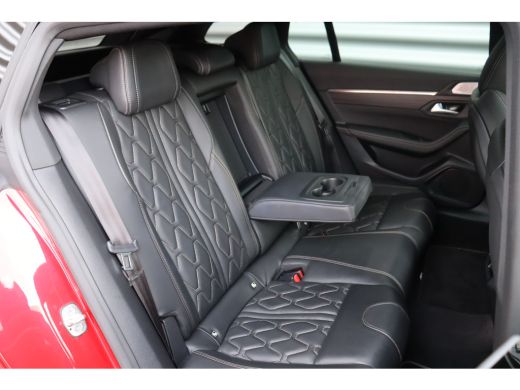 Peugeot 508 SW 1.6 HYBRID 225PK GT PACK AUTOMAAT / NAVI / LEDER / CLIMA / PDC / 19" LMV / CAMERA / KEYLESS / ... ActivLease financial lease