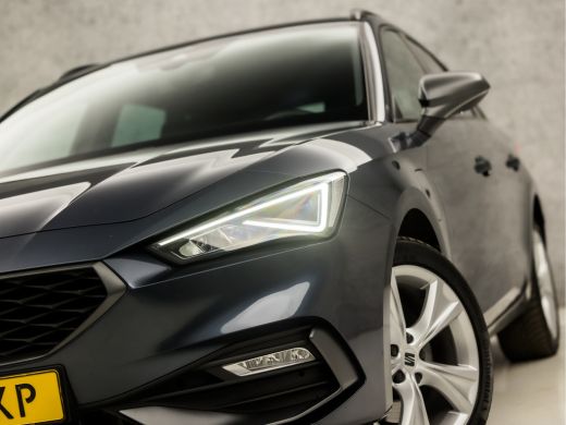 Seat Leon 1.4 TSI eHybrid PHEV FR 204Pk Automaat (APPLE CARPLAY, GROOT NAVI, CAMERA, SFEERVERLICHTING, LEDE... ActivLease financial lease