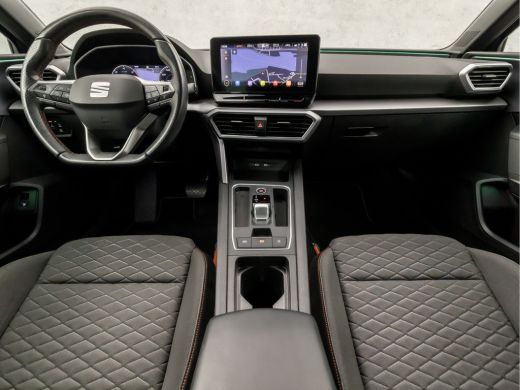 Seat Leon 1.4 TSI eHybrid PHEV FR 204Pk Automaat (APPLE CARPLAY, GROOT NAVI, CAMERA, SFEERVERLICHTING, LEDE... ActivLease financial lease