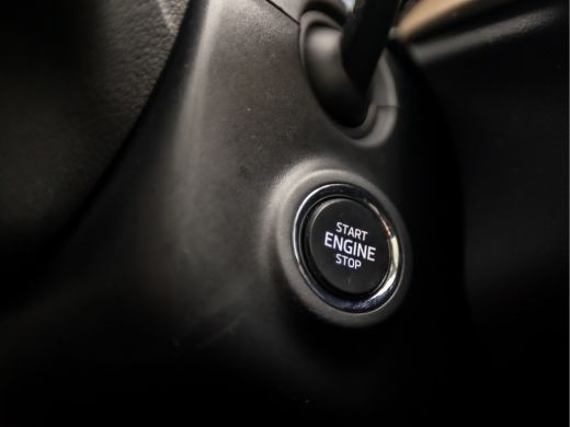 Skoda Kamiq 1.0 TSI Sport (APPLE CARPLAY, CLIMATE, STOELVERWARMING, KEYLESS, SPORTSTOELEN, LED KOPLAMPEN, LM ... ActivLease financial lease