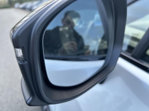 Toyota C-HR 1.8 Hybrid 140 Executive ActivLease financial lease