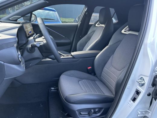 Toyota C-HR 1.8 Hybrid 140 Executive ActivLease financial lease