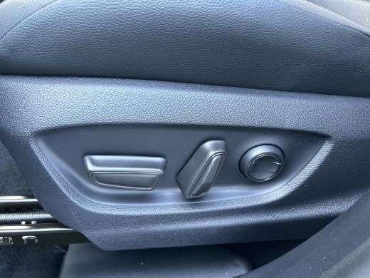 Toyota C-HR 1.8 Hybrid 140 Executive ActivLease financial lease