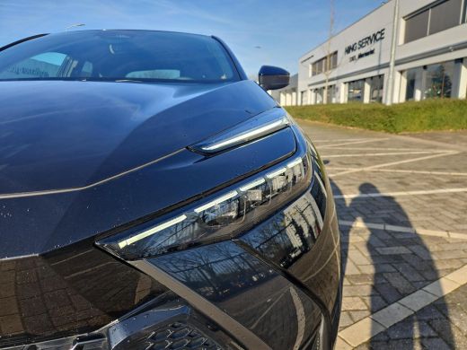 Toyota C-HR 2.0 Plug-in Hybrid 220 Black Edition ActivLease financial lease