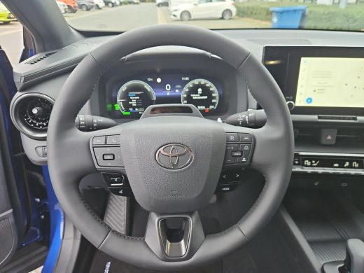 Toyota C-HR 2.0 Plug-in Hybrid 220 Dynamic ActivLease financial lease