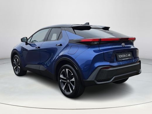 Toyota C-HR 2.0 Plug-in Hybrid 220 Dynamic ActivLease financial lease