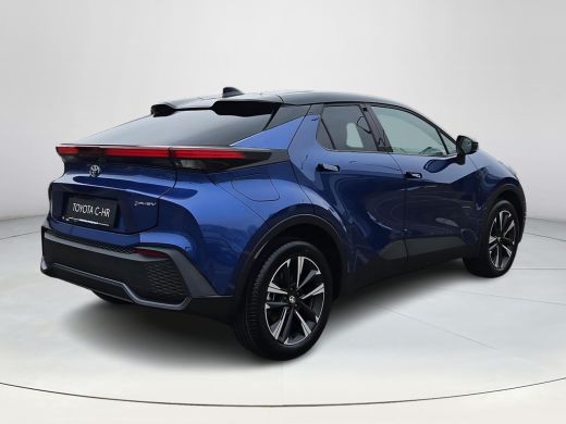 Toyota C-HR 2.0 Plug-in Hybrid 220 Dynamic ActivLease financial lease