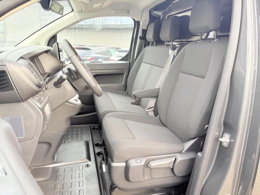 Toyota ProAce Navigator Extra Range Long L2 75 kWh **NIEUWE BUS/ NAVIGATIE/ DIRECT LEVERBAAR/ 3 ZITPLAATSEN** ActivLease financial lease