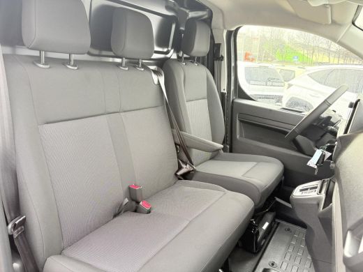 Toyota ProAce Navigator Extra Range Long L2 75 kWh **NIEUWE BUS/ NAVIGATIE/ DIRECT LEVERBAAR/ 3 ZITPLAATSEN** ActivLease financial lease