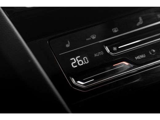 Volkswagen Arteon 1.4 TSI eHybrid 218pk R-Line | Panoramadak | 360 Camera | Dodehoeksensor | Stoelen Elektrisch met... ActivLease financial lease