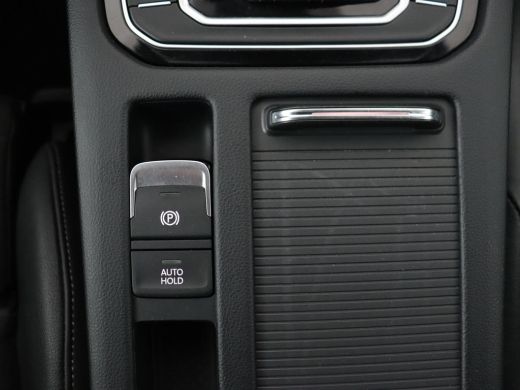 Volkswagen Arteon 1.4 TSI eHybrid R-Line Business | Panoramadak | Trekhaak wegklapbaar | Camera | Stoel & Stuurverw... ActivLease financial lease