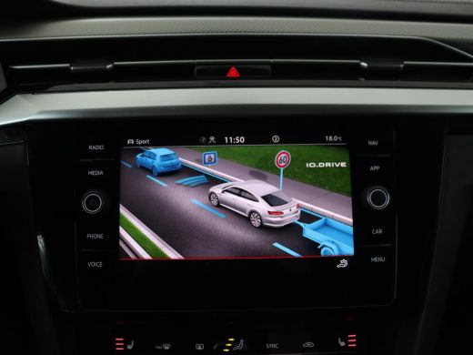 Volkswagen Arteon 1.4 TSI eHybrid R-Line Business | Panoramadak | Trekhaak wegklapbaar | Camera | Stoel & Stuurverw... ActivLease financial lease