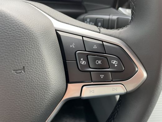 Volkswagen e-Transporter L2 Bulli 218PK | Trekhaak | App Connect | Assistentie Pakket Premium ActivLease financial lease