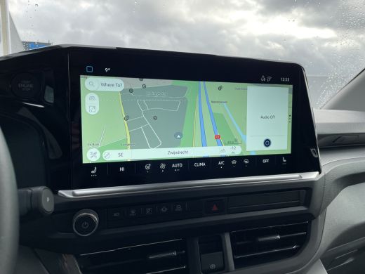 Volkswagen e-Transporter L2 Bulli 218PK | Trekhaak | App Connect | Assistentie Pakket Premium ActivLease financial lease