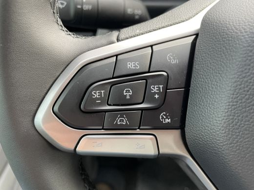 Volkswagen e-Transporter L2 Bulli 218PK | Trekhaak | App Connect | Assistentie Pakket Premium ActivLease financial lease