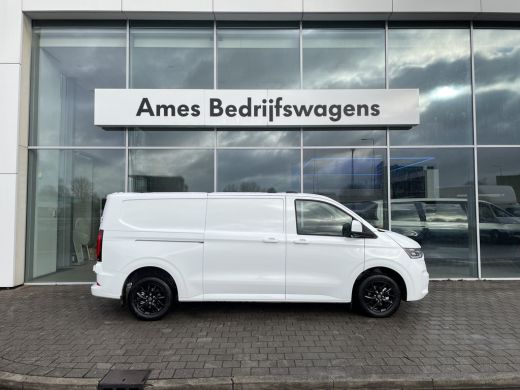 Volkswagen e-Transporter L2 Bulli 218PK | Trekhaak | App Connect | Assistentie Pakket Premium ActivLease financial lease