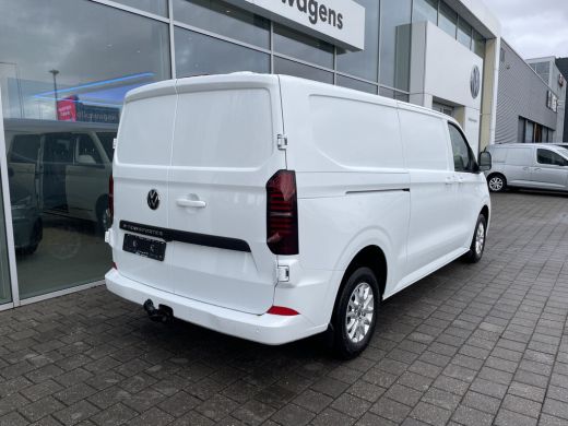 Volkswagen e-Transporter L2 Style 218PK | Trekhaak | App Connect | 3 Zits | Assistentie Pakket Premium ActivLease financial lease