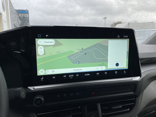 Volkswagen e-Transporter L2 Style 218PK | Trekhaak | App Connect | 3 Zits | Assistentie Pakket Premium ActivLease financial lease