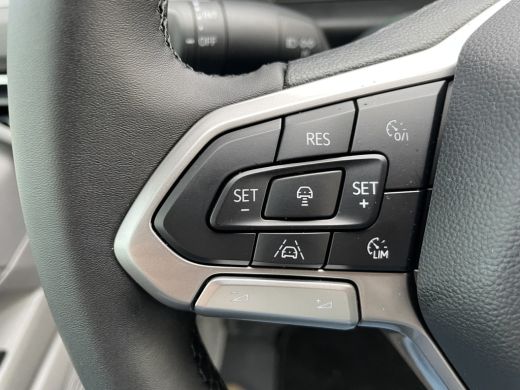 Volkswagen e-Transporter L2 Style 218PK | Trekhaak | App Connect | 3 Zits | Assistentie Pakket Premium ActivLease financial lease