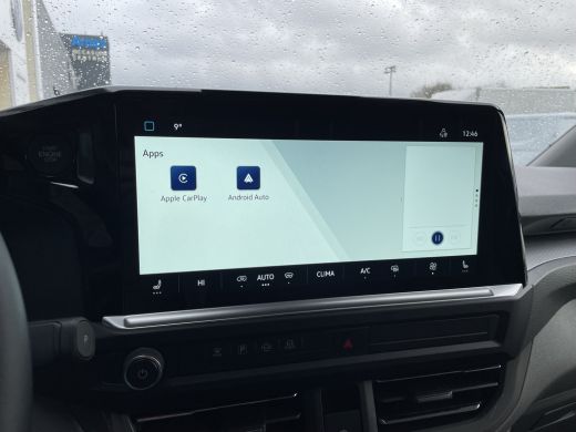 Volkswagen e-Transporter L2 Style 218PK | Trekhaak | App Connect | 3 Zits | Assistentie Pakket Premium ActivLease financial lease