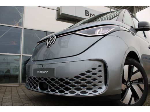 Volkswagen ID. Buzz Pro Bulli | 7-Zits Pakket | Design Pakket Plus | Open & Close Pakket | Trekhaak ActivLease financial lease