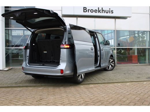 Volkswagen ID. Buzz Pro Bulli | 7-Zits Pakket | Design Pakket Plus | Open & Close Pakket | Trekhaak ActivLease financial lease