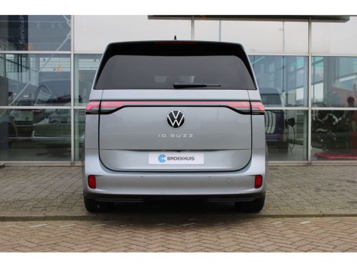 Volkswagen ID. Buzz Pro Bulli | 7-Zits Pakket | Design Pakket Plus | Open & Close Pakket | Trekhaak ActivLease financial lease