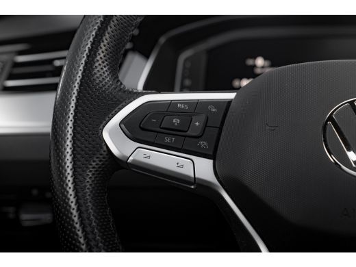 Volkswagen Passat 1.4 TSI PHEV 218pk GTE Business | Panoramadak | Trekhaak | Achteruitrijcamera | Keyless | Massage... ActivLease financial lease
