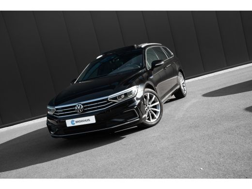 Volkswagen Passat 1.4 TSI PHEV 218pk GTE Business | Panoramadak | Trekhaak | Achteruitrijcamera | Keyless | Massage... ActivLease financial lease