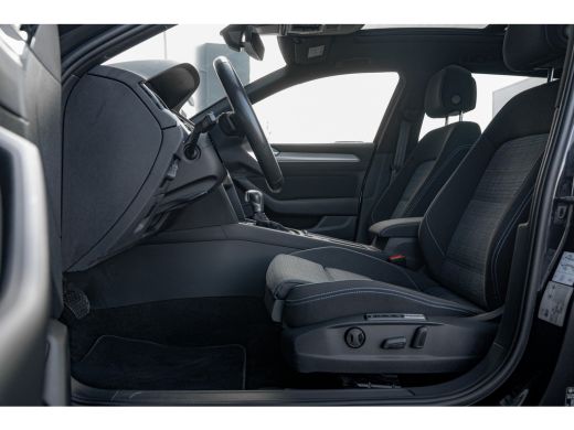 Volkswagen Passat Variant 1.4 TSI PHEV 218pk GTE Business | Panoramadak | Trekhaak | 360 Camera | Dodehoeksensor | ... ActivLease financial lease