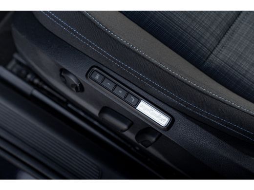 Volkswagen Passat Variant 1.4 TSI PHEV 218pk GTE Business | Panoramadak | Trekhaak | 360 Camera | Dodehoeksensor | ... ActivLease financial lease
