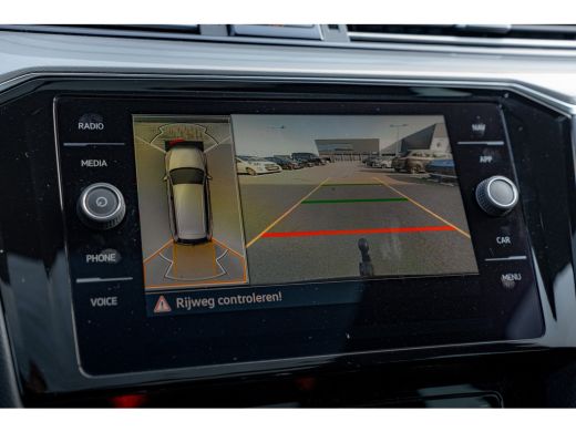 Volkswagen Passat Variant 1.4 TSI PHEV 218pk GTE Business | Panoramadak | Trekhaak | 360 Camera | Dodehoeksensor | ... ActivLease financial lease