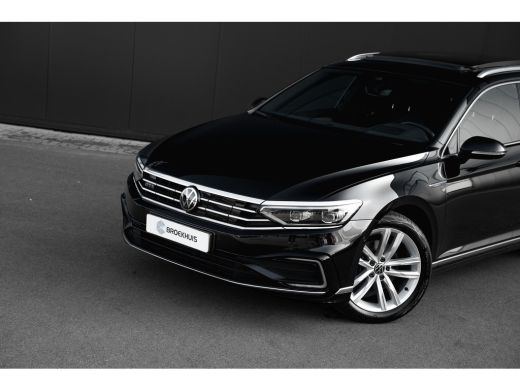 Volkswagen Passat Variant 1.4 TSI PHEV 218pk GTE Business | Panoramadak | Trekhaak | 360 Camera | Dodehoeksensor | ... ActivLease financial lease