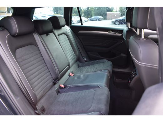 Volkswagen Passat Variant 218PK DSG HYBRID GTE BUSINESS LEDER/CAMERA/TREKHAAK/IQ-LIGHT ActivLease financial lease