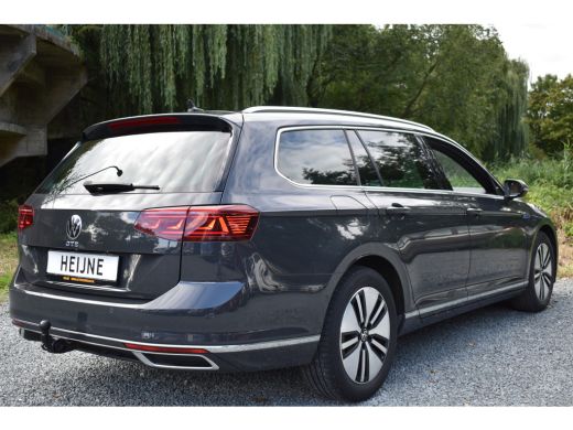 Volkswagen Passat Variant 218PK DSG HYBRID GTE BUSINESS LEDER/CAMERA/TREKHAAK/IQ-LIGHT ActivLease financial lease