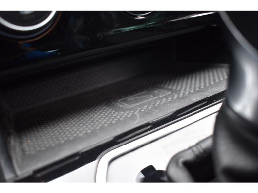 Volkswagen Passat Variant 218PK DSG HYBRID GTE BUSINESS TREKHAAK/NAVI/CAMERA ActivLease financial lease