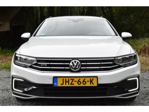 Volkswagen Passat Variant 218PK DSG HYBRID GTE BUSINESS TREKHAAK/NAVI/CAMERA ActivLease financial lease