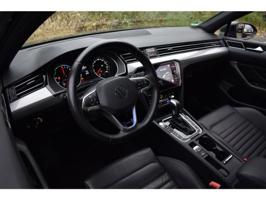Volkswagen Passat Variant GTE 218PK DSG HYBRID GTE BUSINESS LEDER/CAMERA/IQ-LIGHT ActivLease financial lease