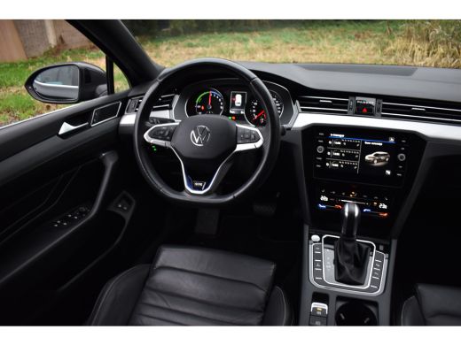 Volkswagen Passat Variant GTE 218PK DSG HYBRID GTE BUSINESS LEDER/CAMERA/IQ-LIGHT ActivLease financial lease