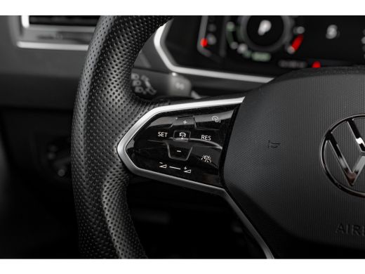 Volkswagen Tiguan 1.4 TSI eHybrid 245pk R-Line | Panoramadak | Trekhaak | Head-UP | Leder | Keyless | 19" ActivLease financial lease